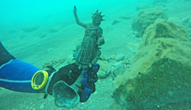 rare-bronze-statues-roman-period-discovered-by-divers