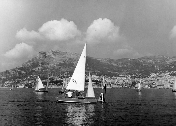 9079Portekiz Deniz Müzesi, 1954 yılında Snipe Sınıfı Dünya Şampiyonasında Portekiz’e Şampiyonluk Getiren Yarışa, Sitesindeki “Efemeralar”  Dizisinde Yer Veriyor.