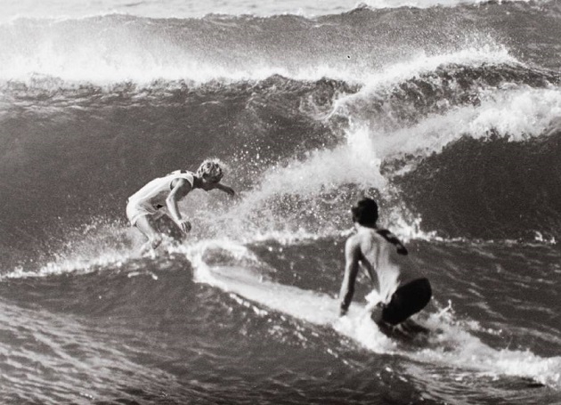 9972ANMM ‘deki “Hawai’nin Sınırlarının Ötesinde: Küreselleşşen Sörf” Sergisi, Sörf Kültürünün Avustralya’daki Başlangıç Yıllarını Konu Alıyor