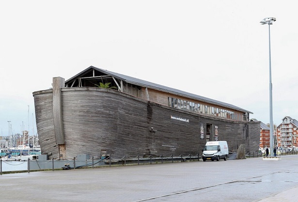 11603İncil Temalı Sergiye Ev Sahipliği Yapan, Hz. Nuh’un Gemisi Biçimindeki Müze Gemi, Denize Elverişlilik Belgesi Olmadığı İçin İngiltere’de Tutuklandı.
