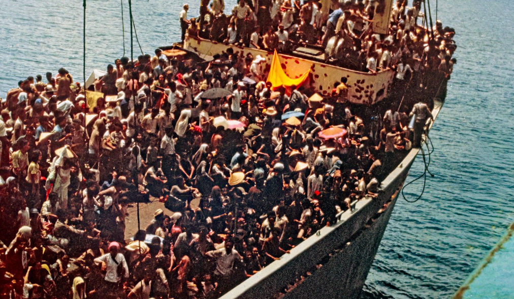 23180Danimarka Deniz Müzesi’nde Açılan “S.O.S. – Deniz Mültecilerini Kurtarmak” Başlıklı Sergi, Açık Denizde Mahsur Kalan Vietnamlıların Kurtarılma Girişimini Ele Alıyor.